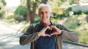 Cuida tu corazón: prevenir la hipertensión y el colesterol alto sí está en tus manos